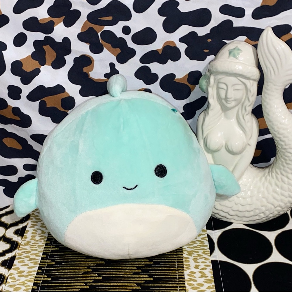 SQUISHMALLOWS SEALIFE 8” PERRY THE DOLPHIN PLUSH PILLOW